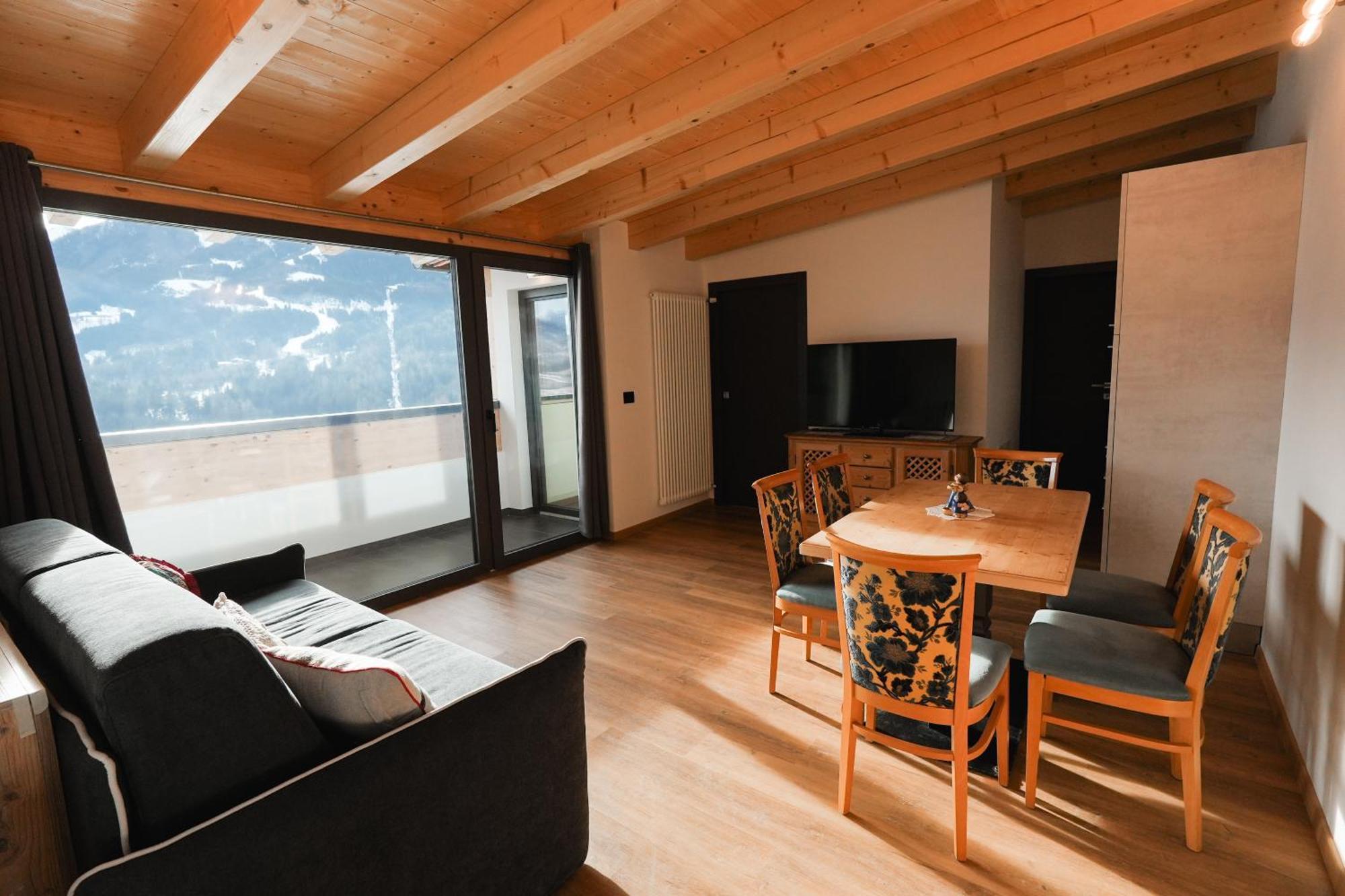 Mountain Deluxe 27 Apartments Con Wellness กาวาเลเซ ภายนอก รูปภาพ